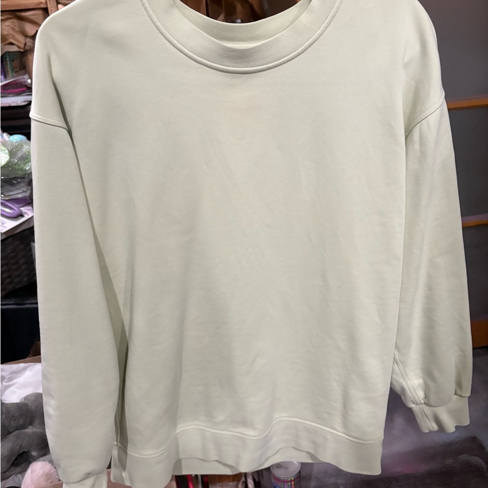 Perfectly oversized crew sweater in DEWY